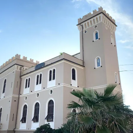 Hotel Castello Miramare 3*