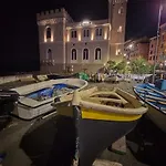 Castello Miramare מלון