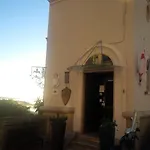 Castello Miramare מלון 3*