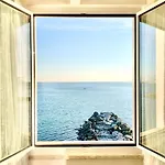 מלון Castello Miramare 3*