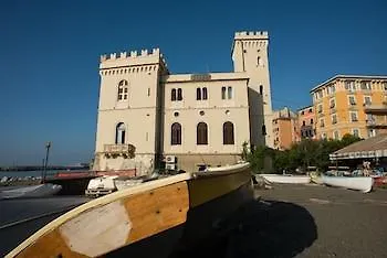 Castello Miramare Hotel 3*
