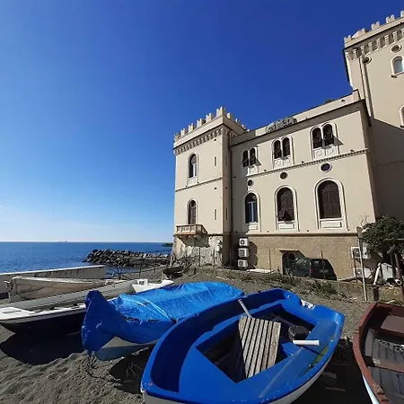 Castello Miramare 3* Genua