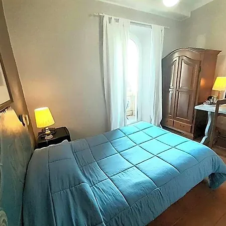 Castello Miramare ホテル 3*