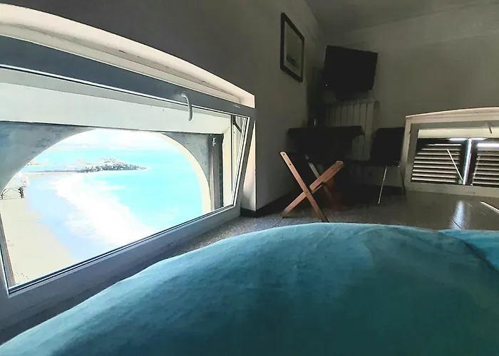 Castello Miramare 3* Genua