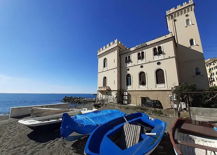 Castello Miramare 3* Genoa