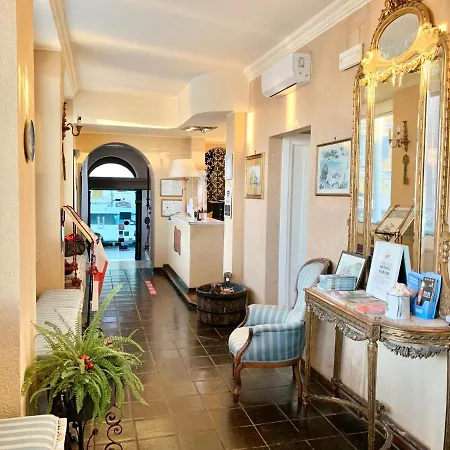 호텔 Castello Miramare