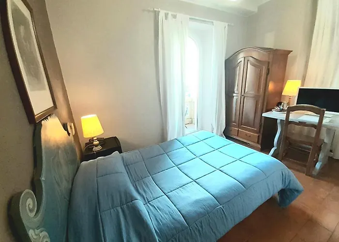 Castello Miramare 3* Génova